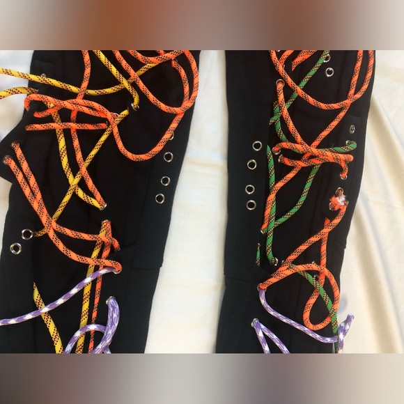 AKIRA NO STRINGS ATTACHED LACE UP JUMPSUIT SIZE: SMALL - Picture 5 of 8